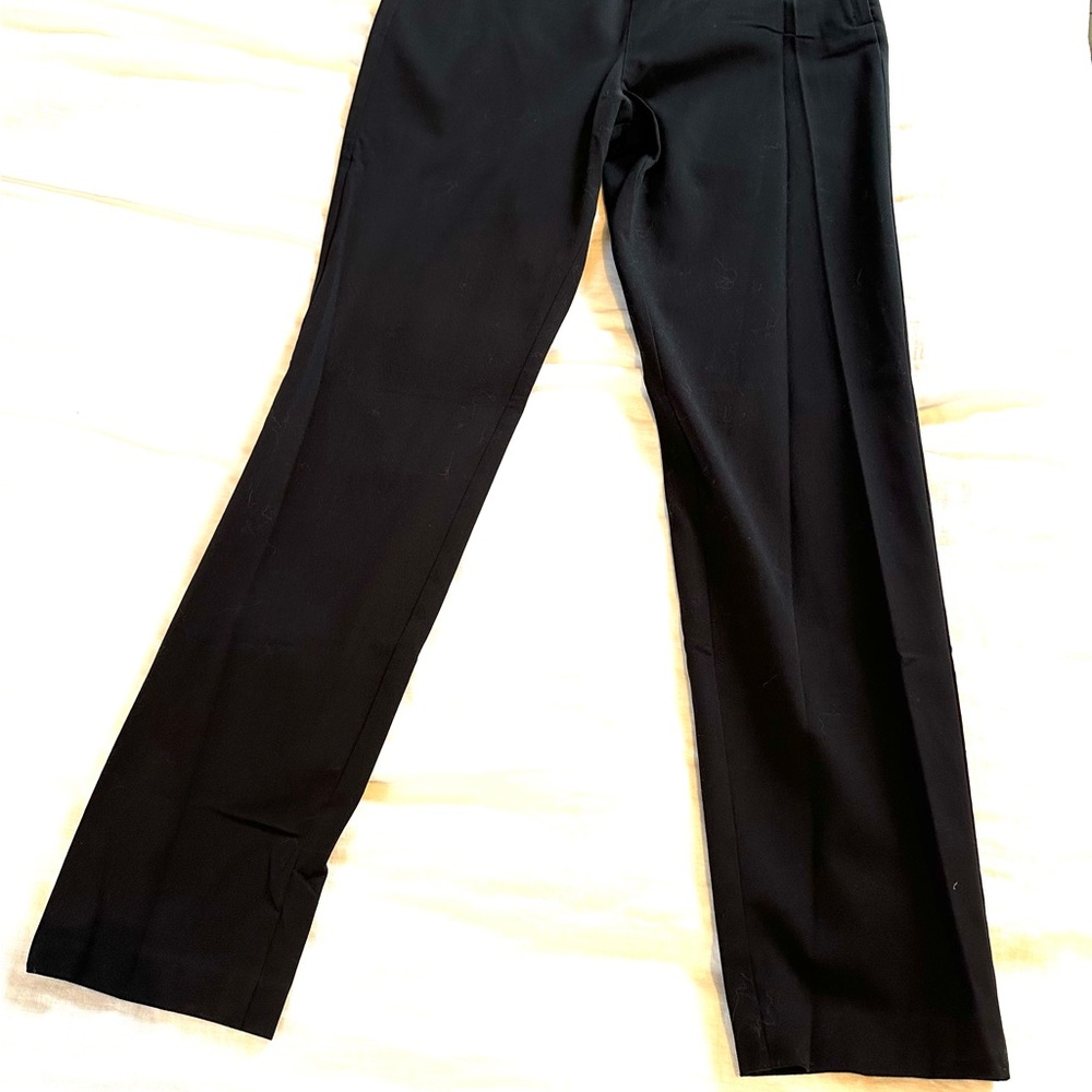 NWT classic black Max Studio cigarette ankle pants with front zipper, Size 10. - Picture 6 of 6